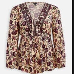 BABYDOLL RAYON CREPE EMBROIDERED LACE-UP TOP